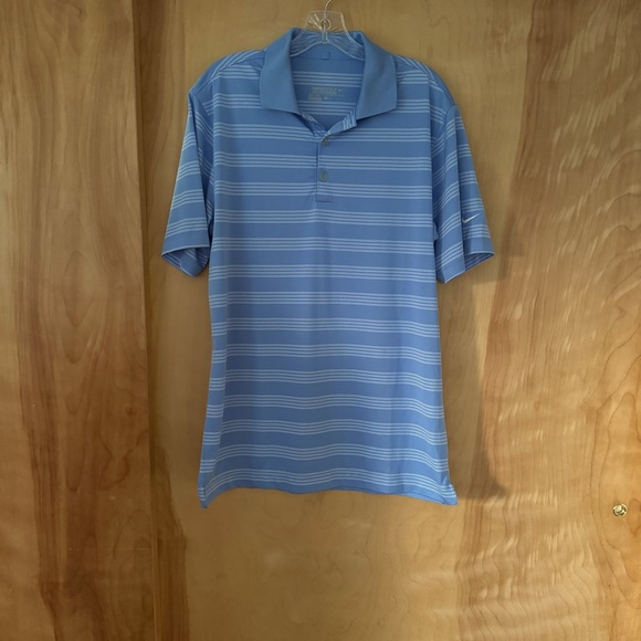 Men’s Nike golf shirt - Picture 1 of 3